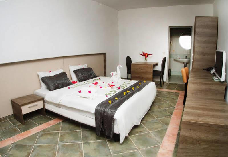 Sunbeach Hotel & Resort Bakau Εξωτερικό φωτογραφία