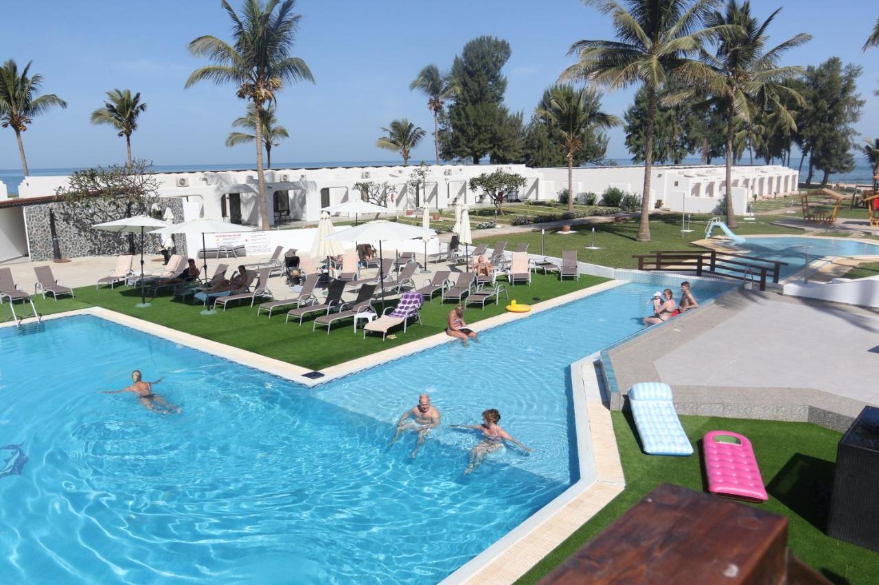 Sunbeach Hotel & Resort Bakau Εξωτερικό φωτογραφία